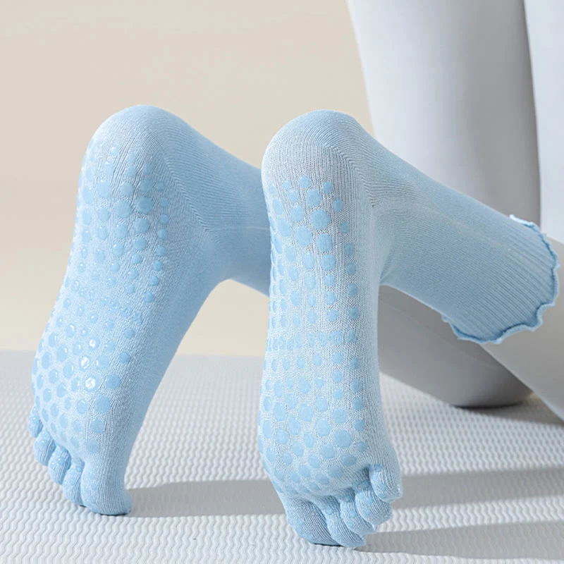 Olivenorma Zehenstegsocken mit fünf Zehen, mittelhoch, atmungsaktiv, rutschfest, für Pilates und Barre, elegantem Spitzendesign und rutschfester Sohle.