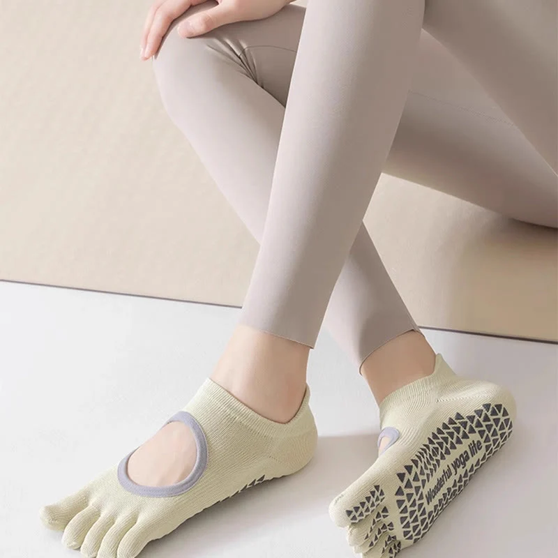 Olivenorma Fünf-Zehen-Pilates-Barre-Socken für Damen mit rutschfestem Griff, atmungsaktivem Baumwolldesign, Zehentrennung und rutschfester Silikonsohle