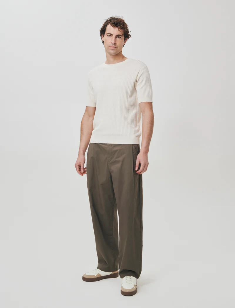 T-shirt girocollo in maglia a coste - Beige ecru