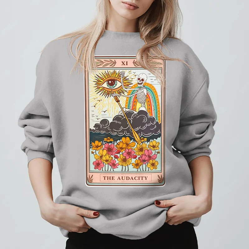 Olivenorma THE AUDACITY Totenkopf-Tarotkarte Unisex Rundhalspullover