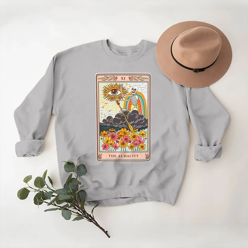 Olivenorma THE AUDACITY Totenkopf-Tarotkarte Unisex Rundhalspullover