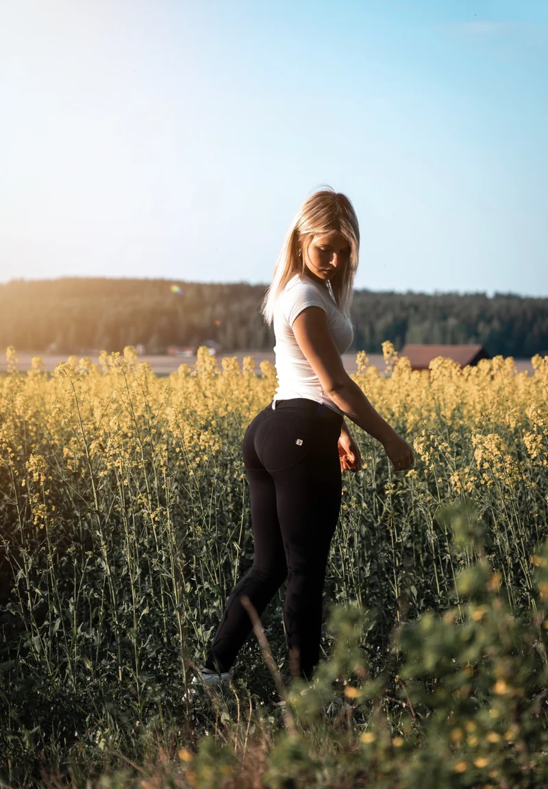 WR.UP Push-Up Low Waist Skinny Pants - Black