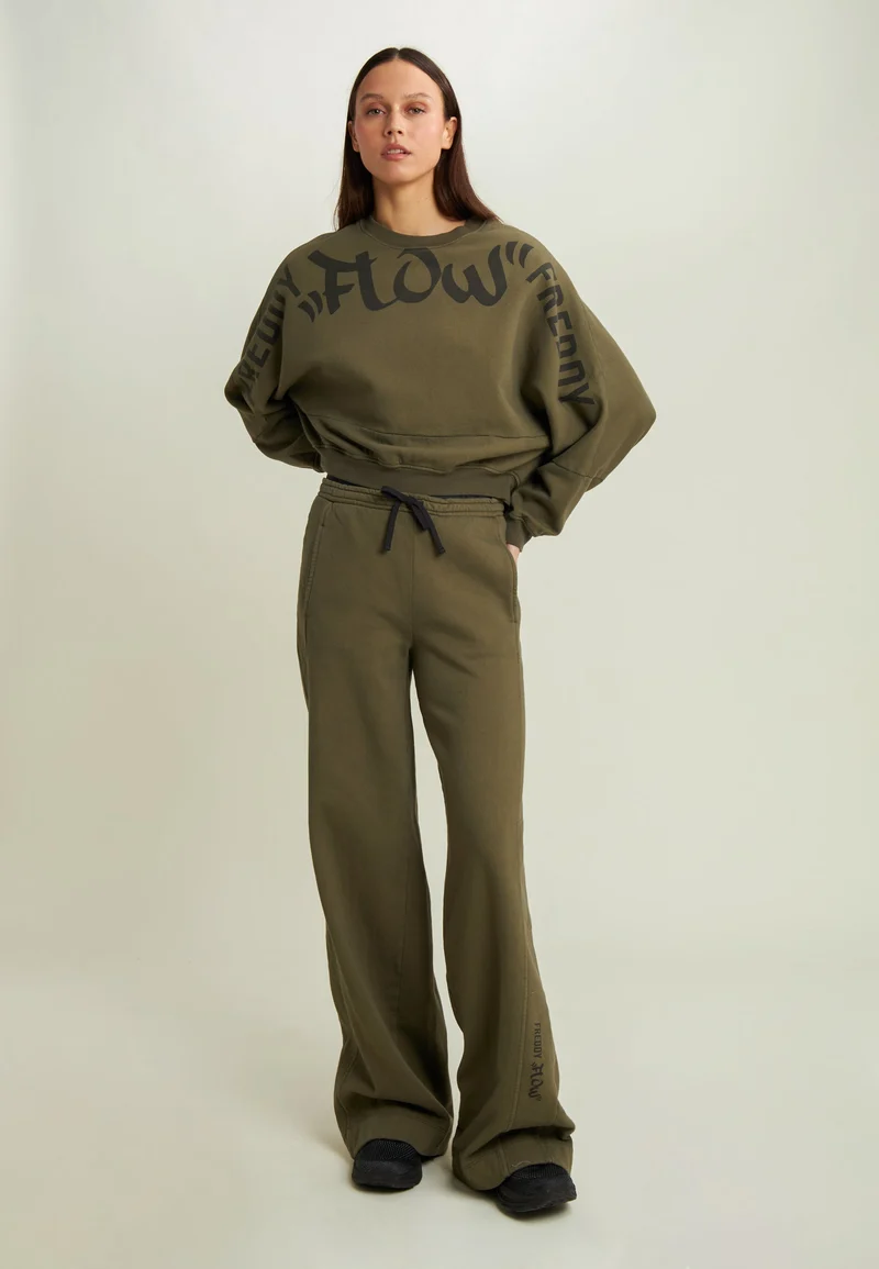 Oversized cropped sweatshirt with large Flow print