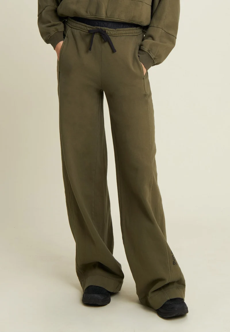 Wide leg fleece trousers with Flow print