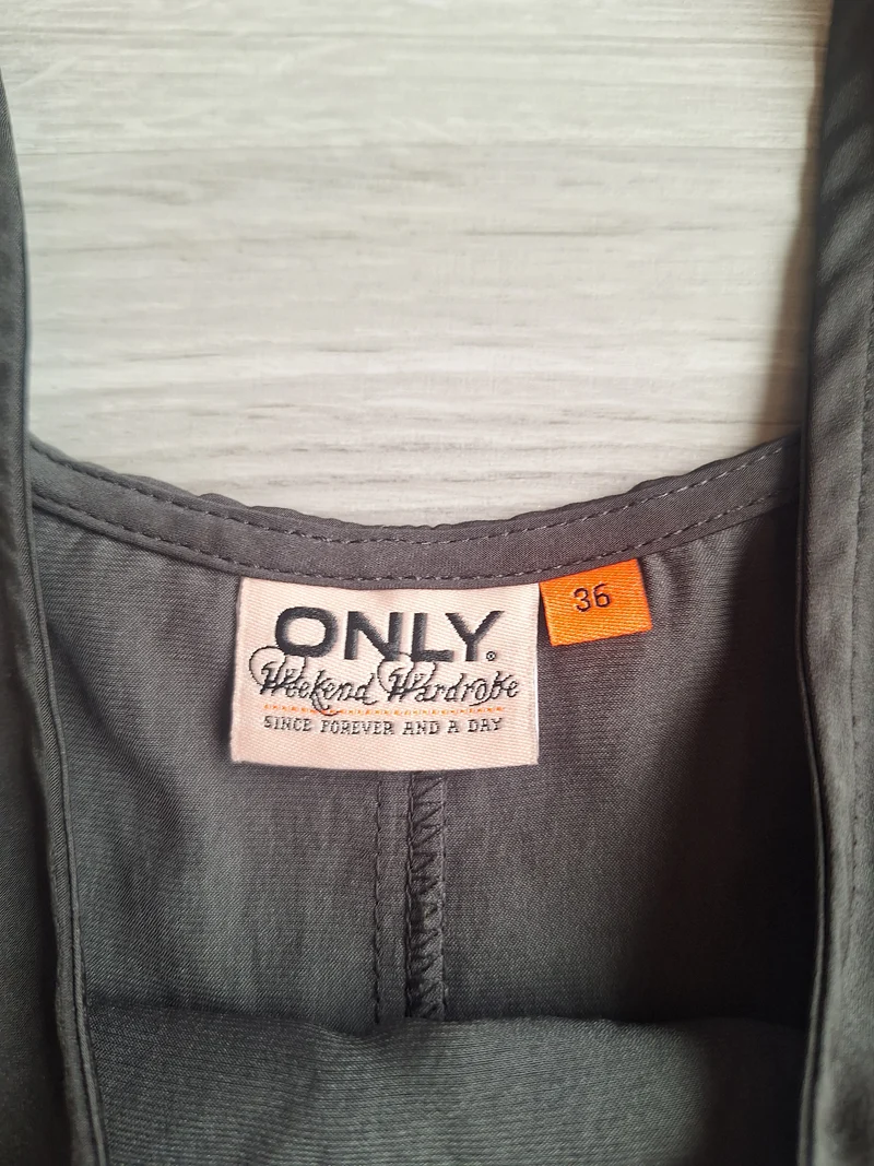 ONLY Blusentop Kette 36