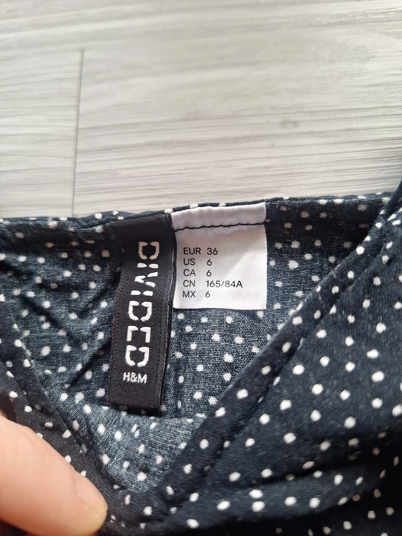H&M Divided Volantkleid 36