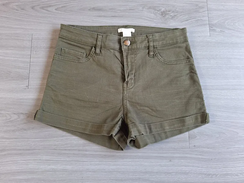 H&M High Waist Jeansshorts 34