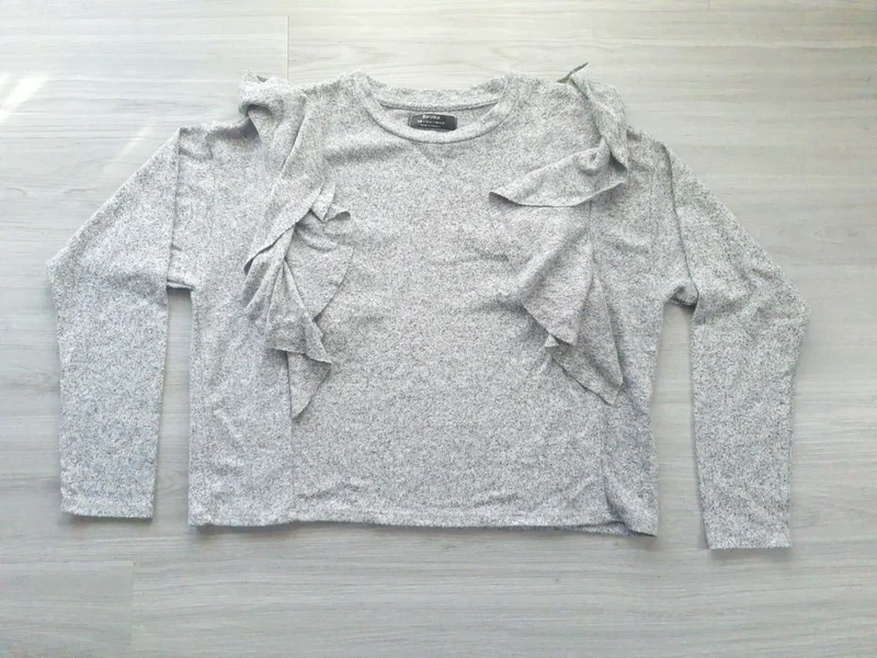 Bershka Rüschen Pullover 36