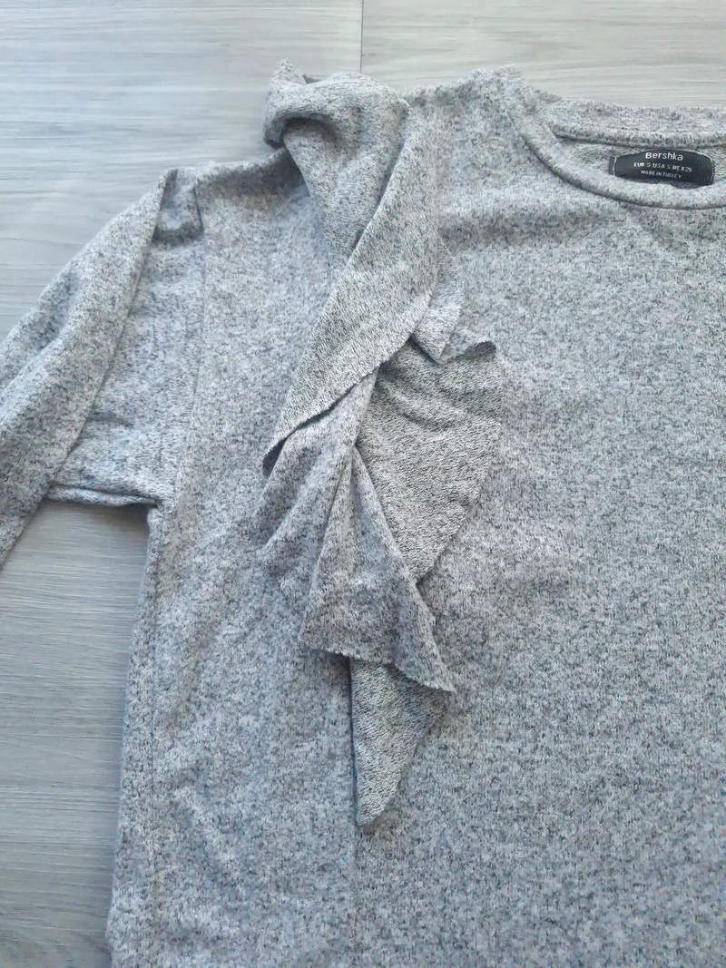 Bershka Rüschen Pullover 36