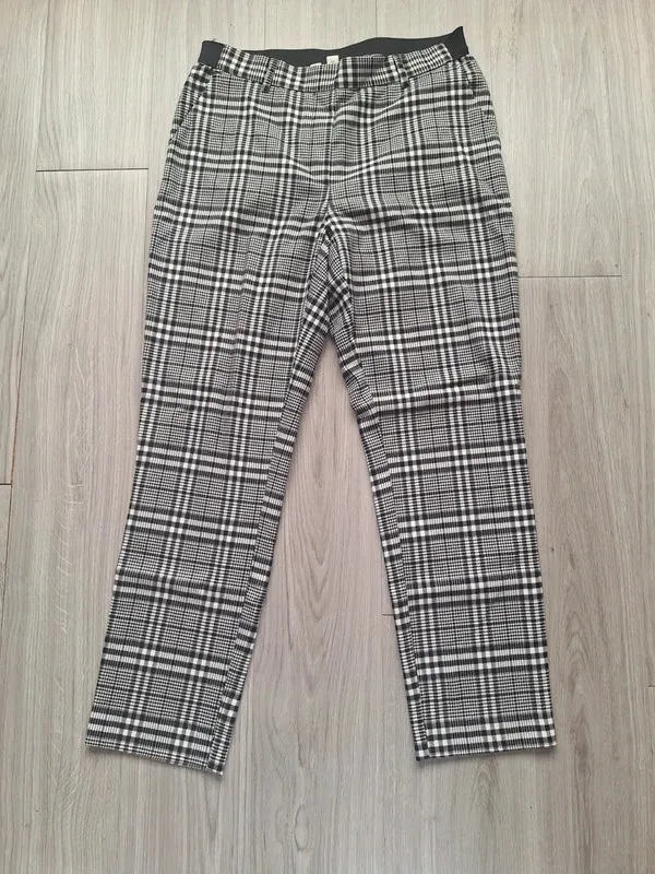 H&M Tapered Stoffhose 38