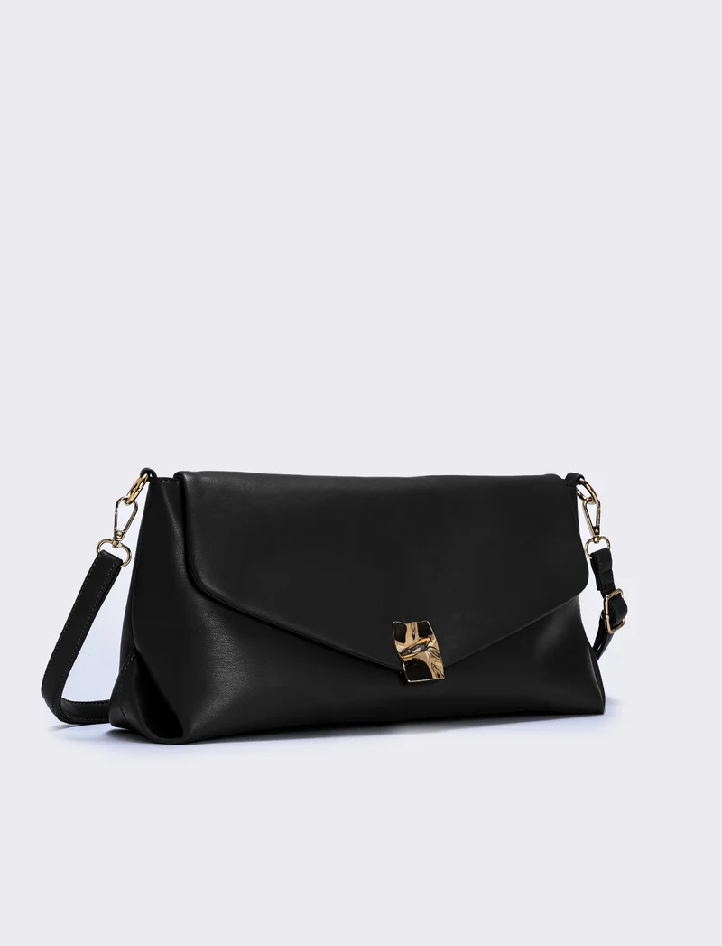 Pochettone effetto pelle con patta - Nero
