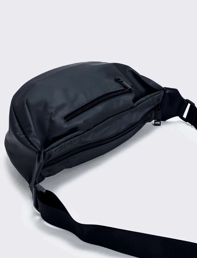 Tracolla mezzaluna uomo idrorepellente - Nero
