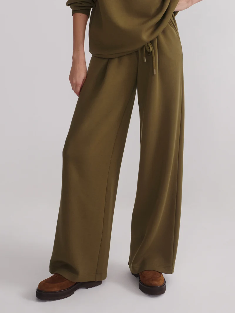 The Extra Wide Leg Pant 32