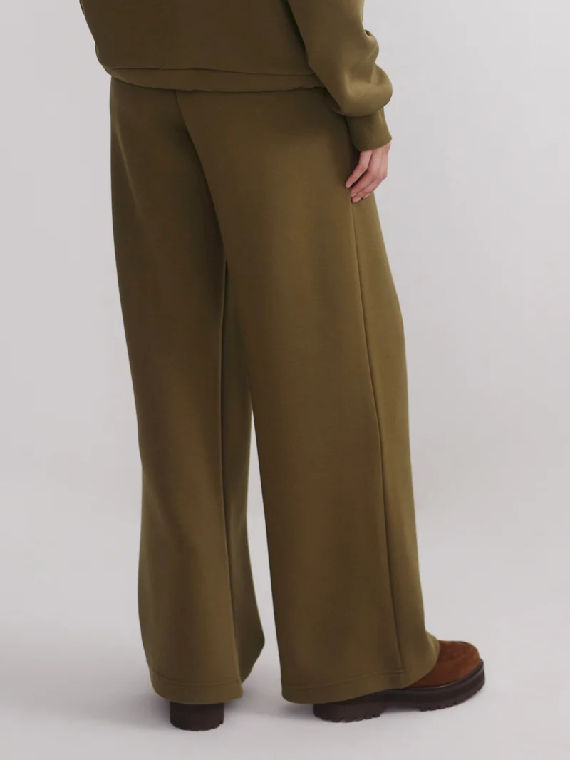 The Extra Wide Leg Pant 32