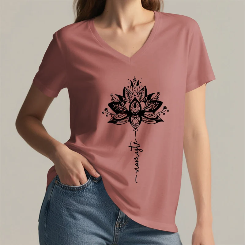 Olivenorma T-Shirt mit aufwendigem Lotus-Mandala-Muster und Namaste-Motiv, V-Ausschnitt