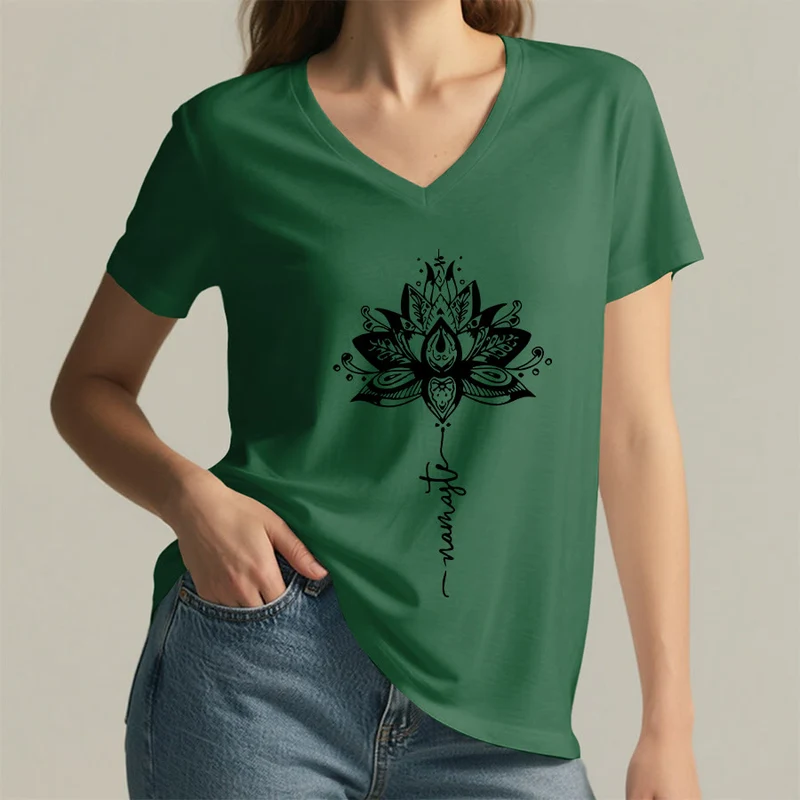 Olivenorma T-Shirt mit aufwendigem Lotus-Mandala-Muster und Namaste-Motiv, V-Ausschnitt