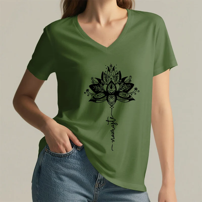 Olivenorma T-Shirt mit aufwendigem Lotus-Mandala-Muster und Namaste-Motiv, V-Ausschnitt