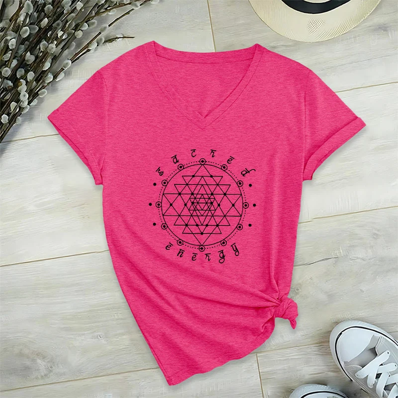 Olivenorma T-Shirt mit V-Ausschnitt und Grafikmotiv „Heilige Geometrie – Heilige Energie“