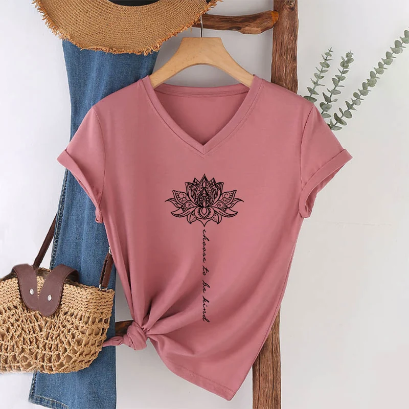 Olivenorma „Sei freundlich“-T-Shirt mit Lotus-Mandala-Print und V-Ausschnitt