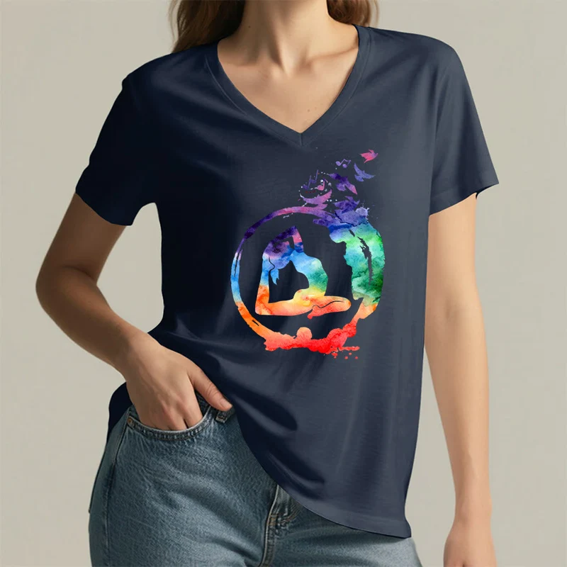 Olivenorma Aquarell-Yoga-Pose-Silhouette mit Vogeldruck V-Ausschnitt T-Shirt