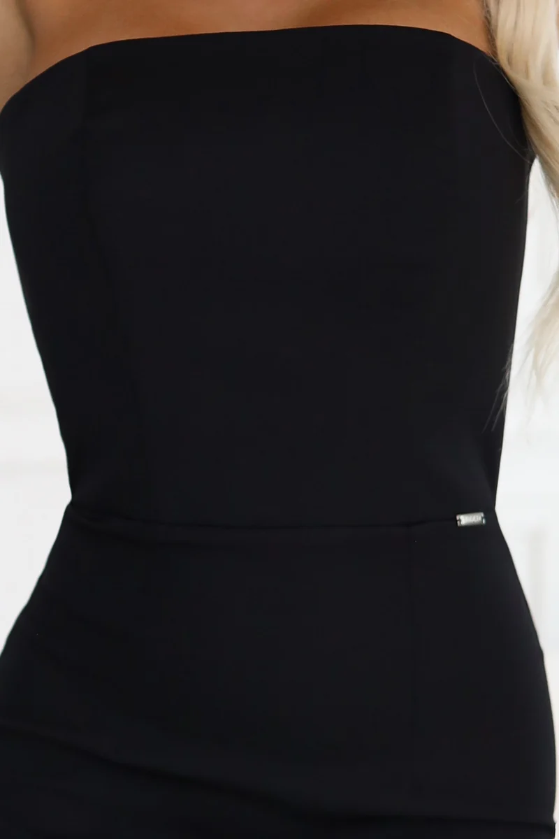 Trägerloses Midikleid mit Korsettausschnitt