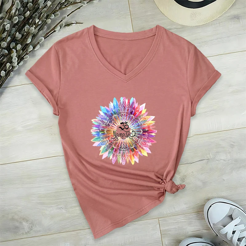 Olivenorma Zen inspiriertes Mandala Om Namaste T-Shirt mit V-Ausschnitt