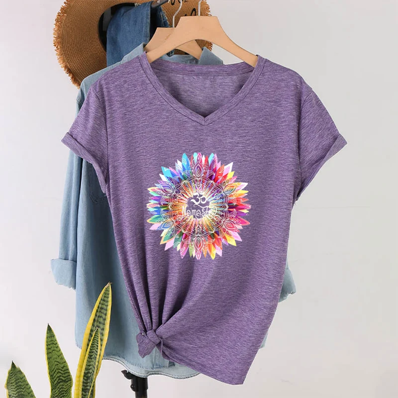 Olivenorma Zen inspiriertes Mandala Om Namaste T-Shirt mit V-Ausschnitt