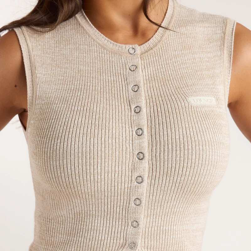 Gestricktes Top mit Knopfleiste - Hafermilch