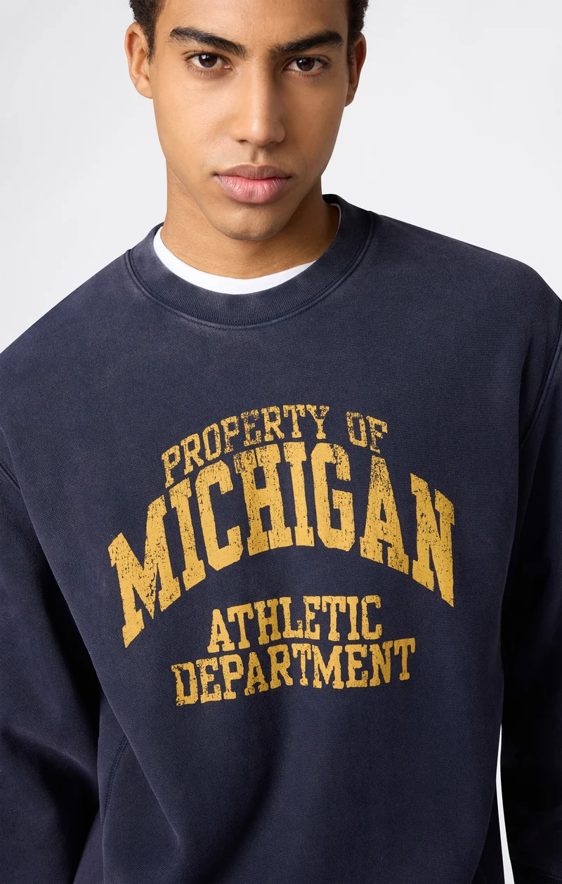 Men’s Heavyweight Crewneck Sweatshirt with Brushed Interior and Print Reverse Weave