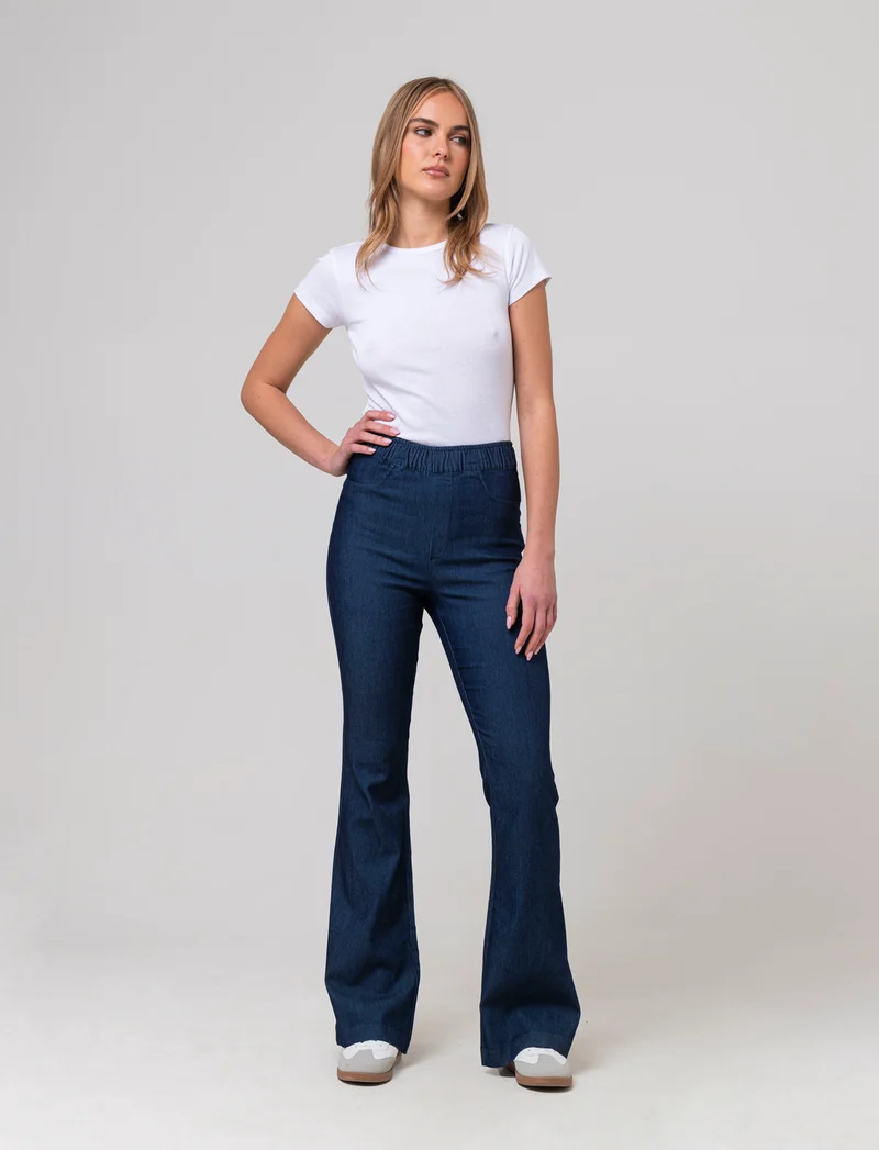 Pantalone a zampa da donna - DENIM SCURO