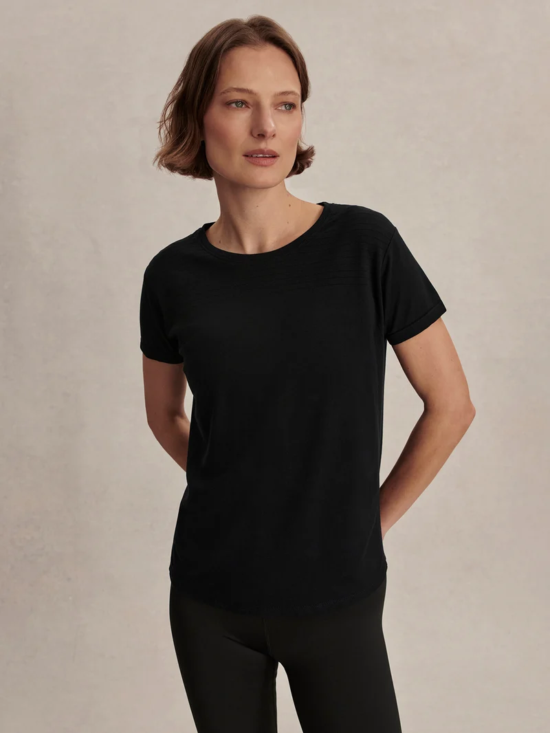 Saskia Seamless Longline Tee