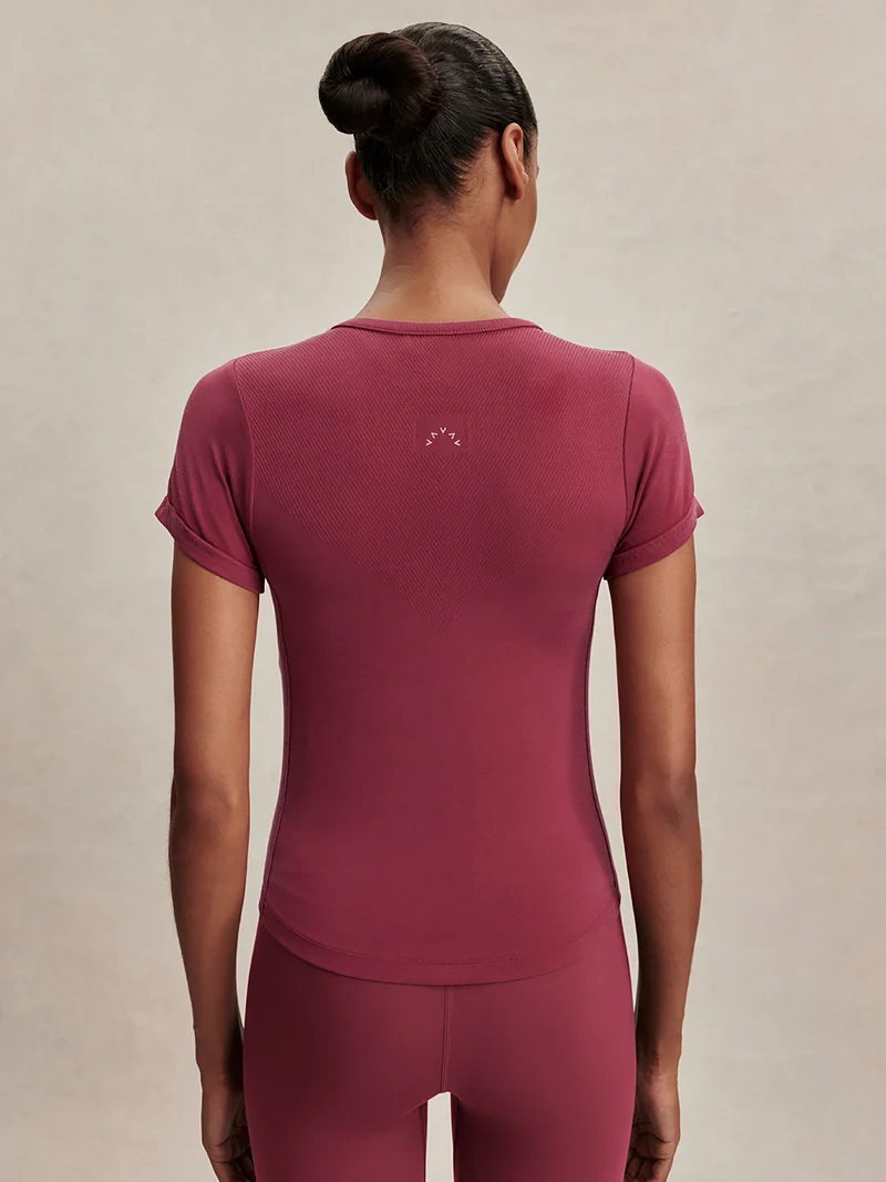 Casper Seamless Tee