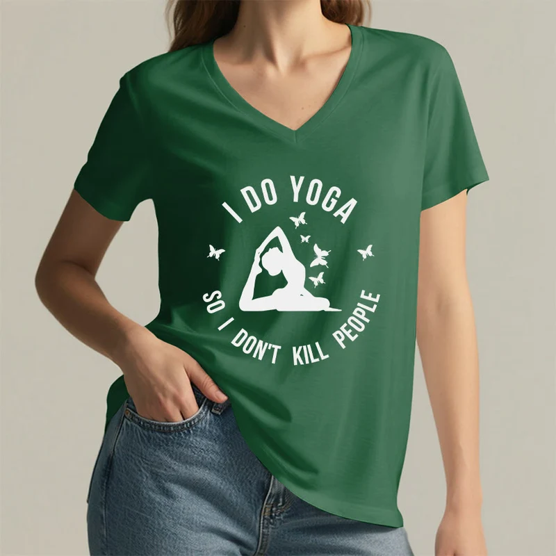 Olivenorma Lustiges Damen-T-Shirt mit V-Ausschnitt und Schmetterlings-Halbmond-Textgrafik „Ich mache Yoga“
