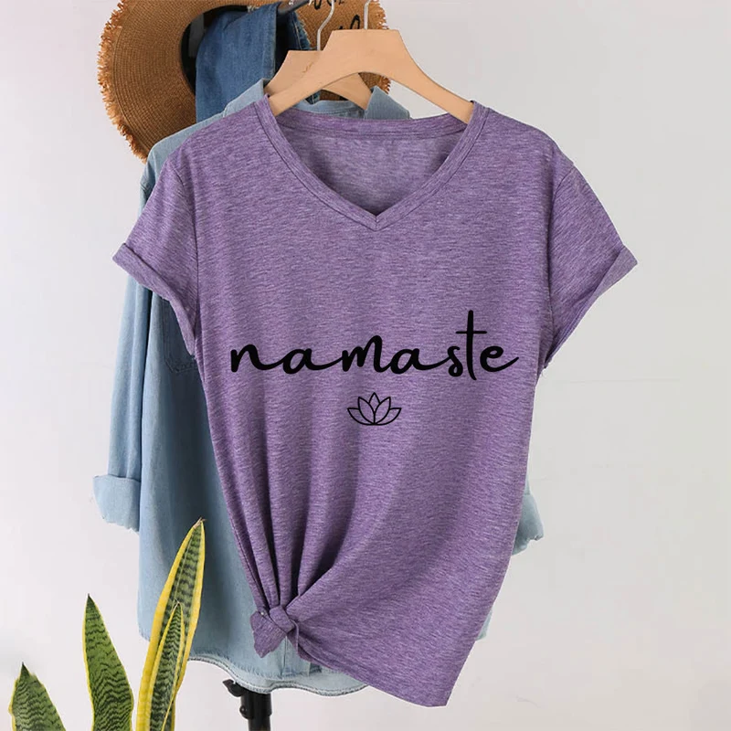 Olivenorma Cursive Namaste Simple Outline Lotus Zen Graphic Damen-T-Shirt mit V-Ausschnitt