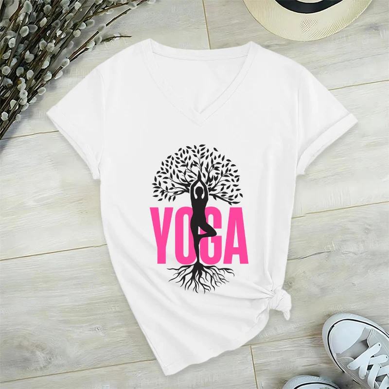 Olivenorma Yoga Figur Baum des Lebens Fettdruck Grafik Damen V-Ausschnitt T-Shirt