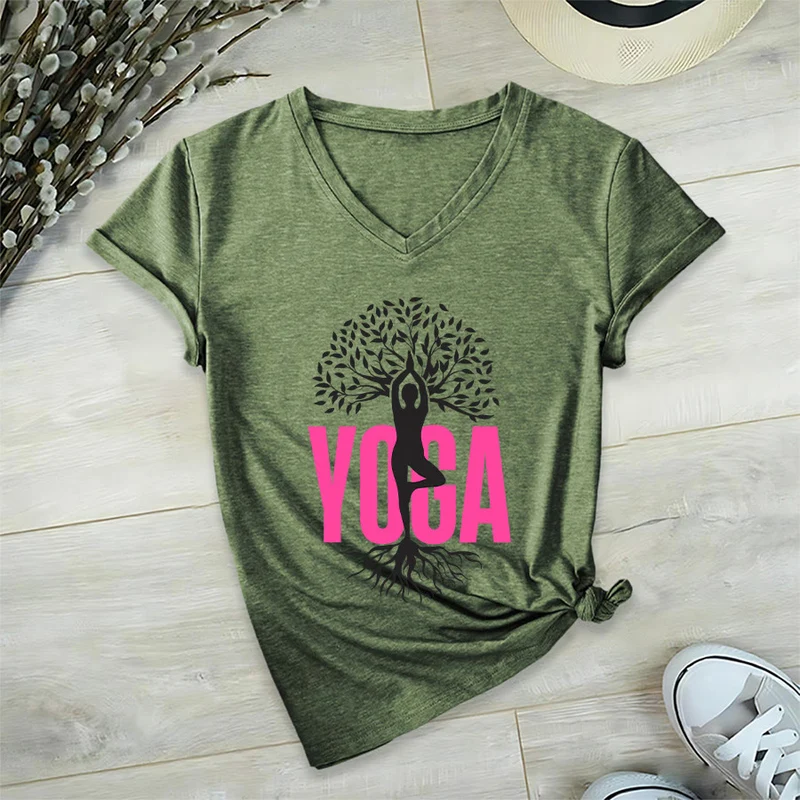 Olivenorma Yoga Figur Baum des Lebens Fettdruck Grafik Damen V-Ausschnitt T-Shirt
