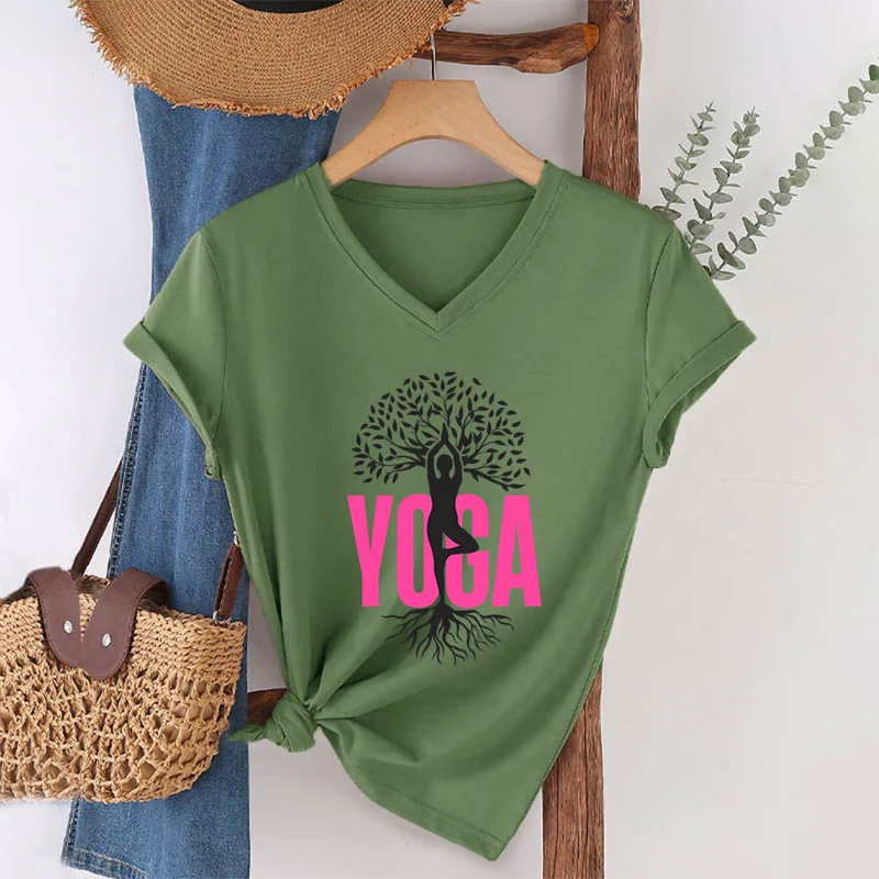 Olivenorma Yoga Figur Baum des Lebens Fettdruck Grafik Damen V-Ausschnitt T-Shirt