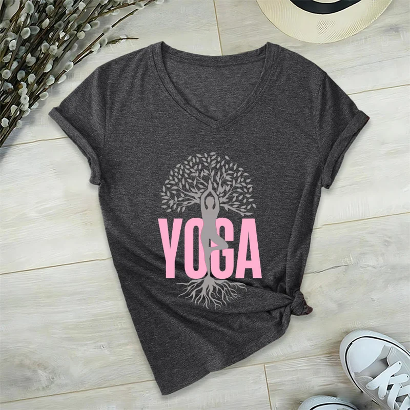 Olivenorma Yoga Figur Baum des Lebens Fettdruck Grafik Damen V-Ausschnitt T-Shirt