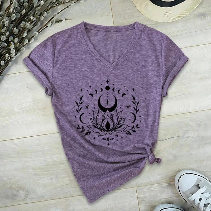 Olivenorma Damen-T-Shirt mit V-Ausschnitt, Mond-Lotus-Motiv, Vorder- und Rückseite doppelt bedruckt