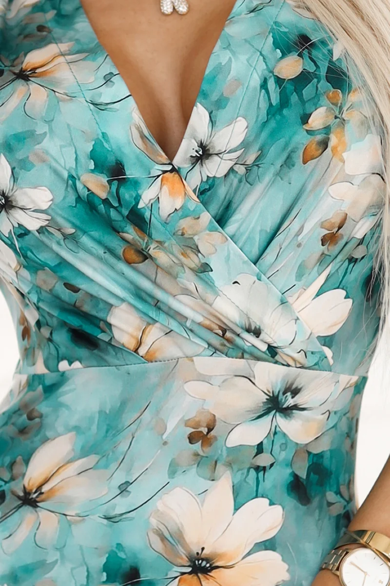 Bodycon-Kleid mit Umschlagausschnitt und Blumen