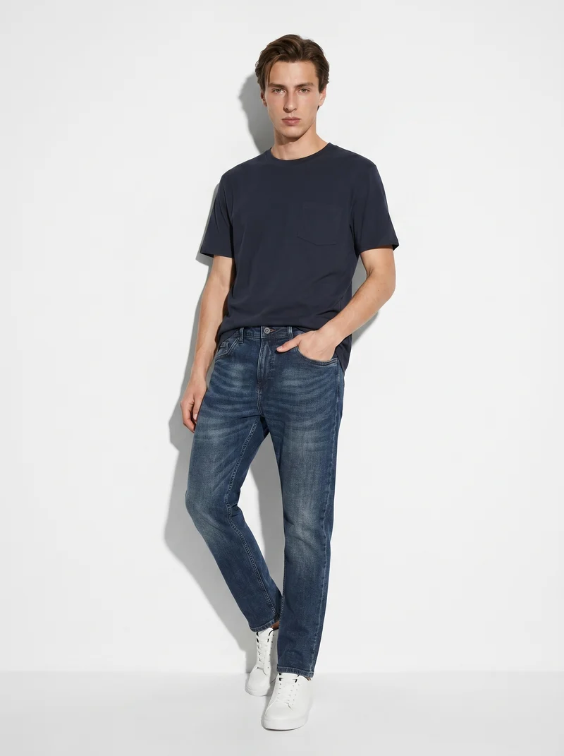 T-shirt basic girocollo con tasca - Blu