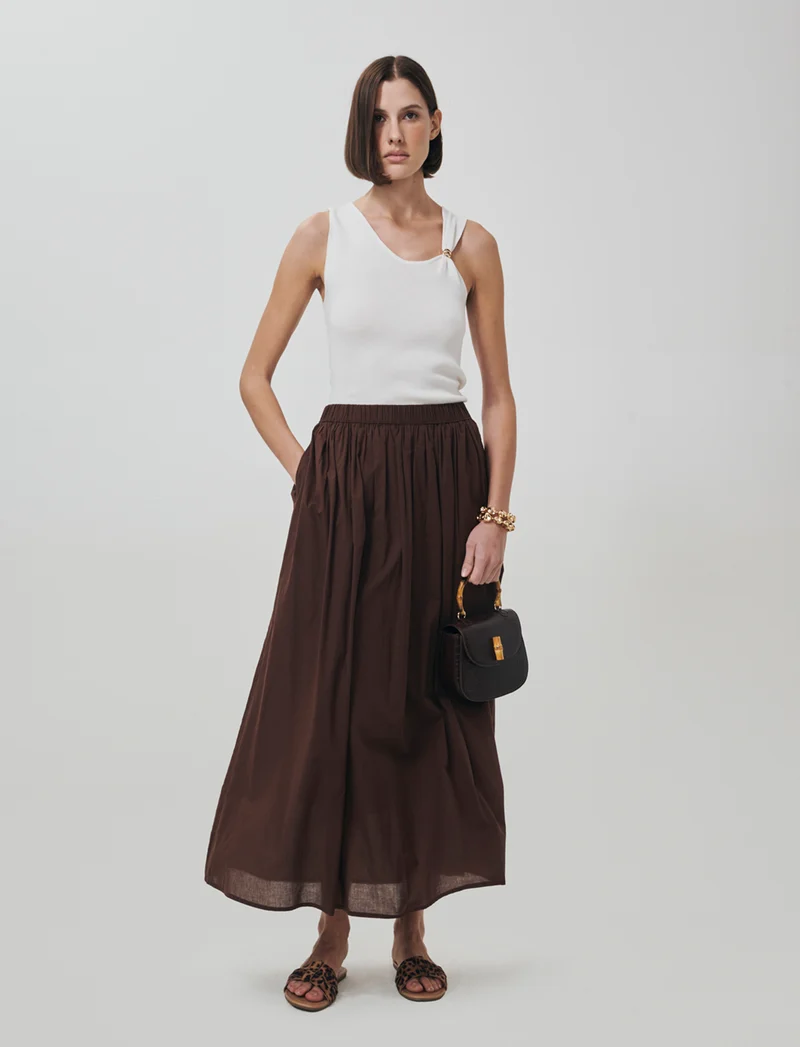 Top in Maglia con Scollo Asimmetrico e Gioiello - Avorio