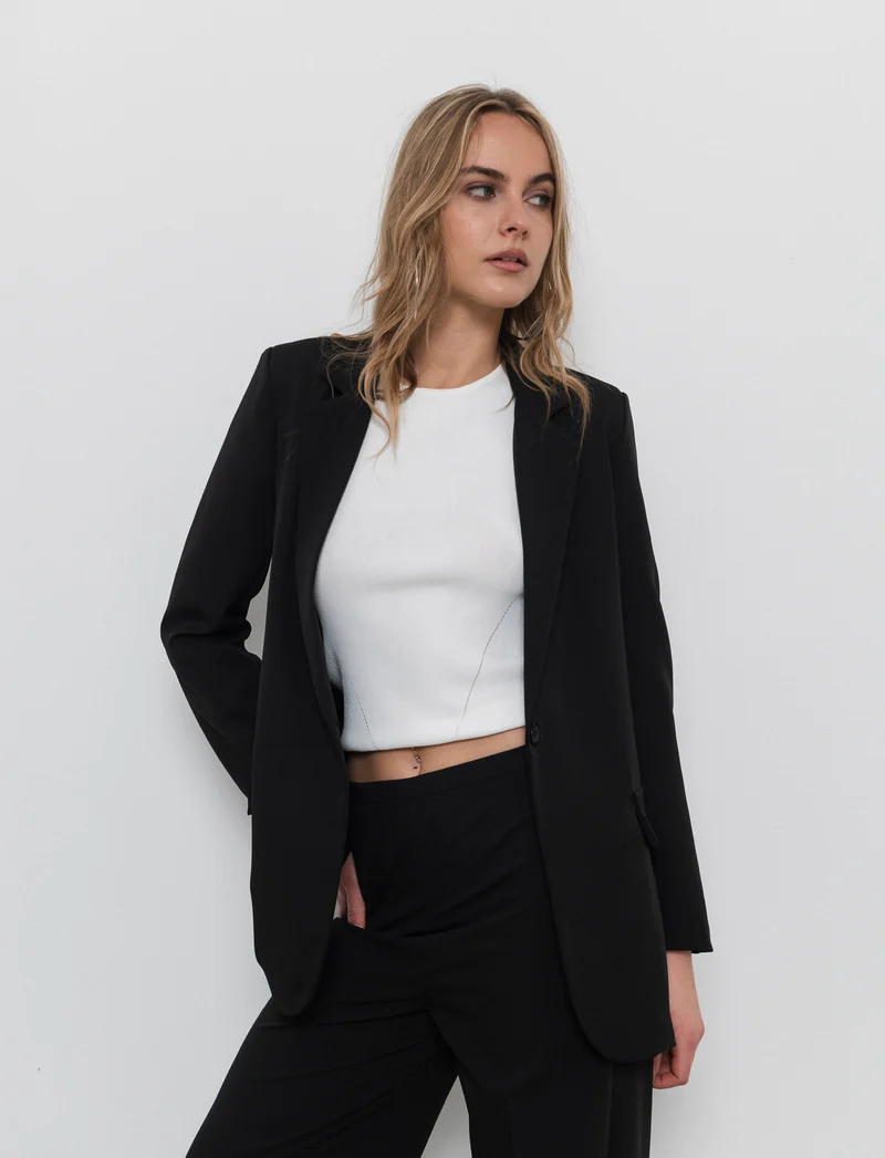 Blazer donna con collo revers e tasche - Nero