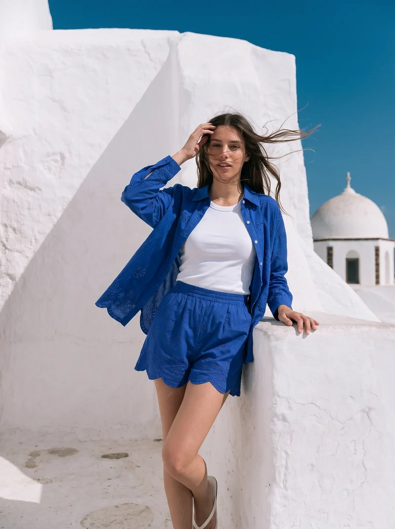 Camicia in pizzo con manica a campana - Royal