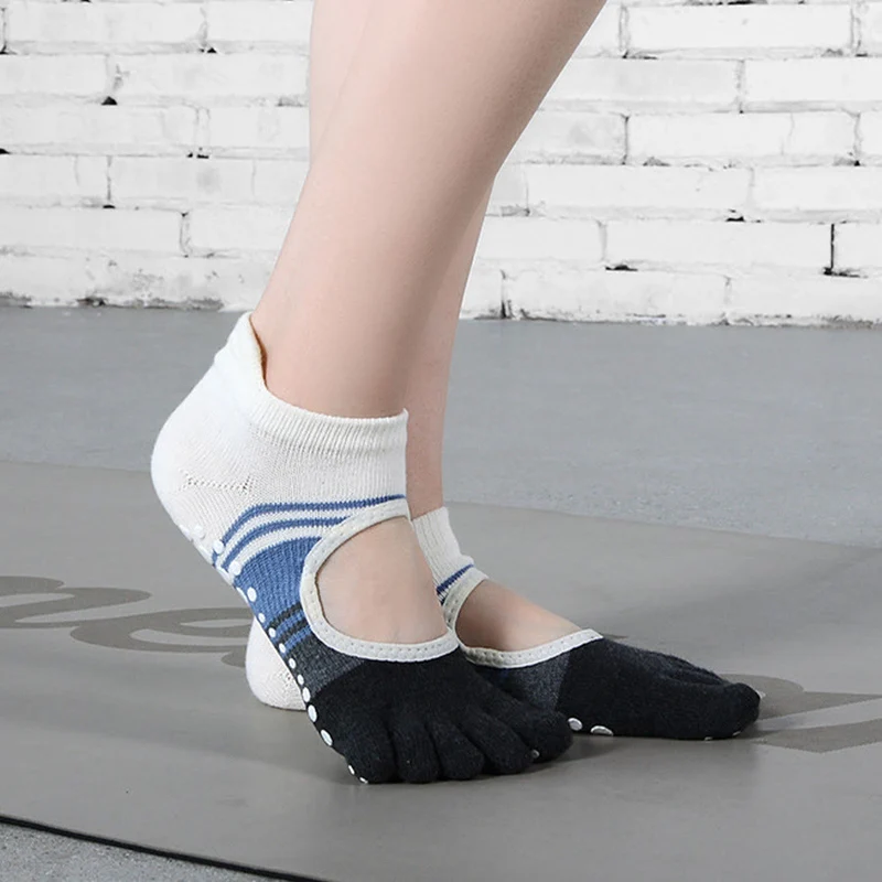 Olivenorma Fünf-Zehen-Socken mit doppeltem Zehendesign, rutschfestem Silikongriff, stoßfest, eng anliegend, vielseitig einsetzbar für Indoor-Fitnessstudio und Yoga.