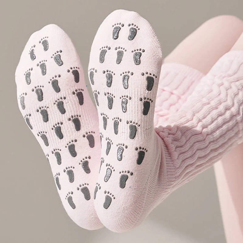 Olivenorma Silikon-Socken mit Vollfläche, rutschfest, für stabile Körperhaltung, stoßdämpfend, atmungsaktiv, elastisch, rutschfest – ideal für Training, Workout und Yoga für Damen.