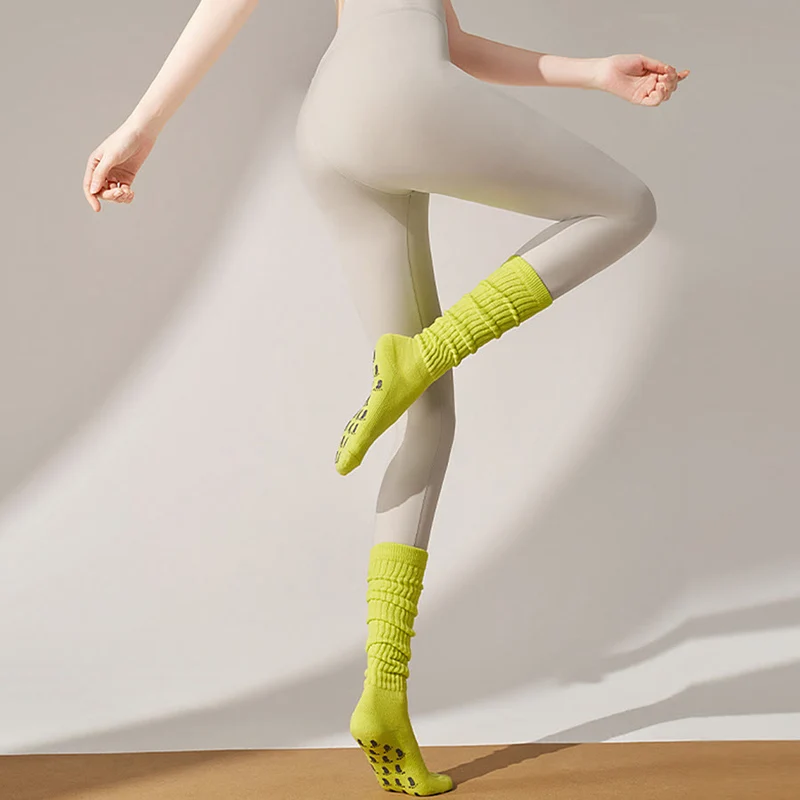 Olivenorma Silikon-Socken mit Vollfläche, rutschfest, für stabile Körperhaltung, stoßdämpfend, atmungsaktiv, elastisch, rutschfest – ideal für Training, Workout und Yoga für Damen.