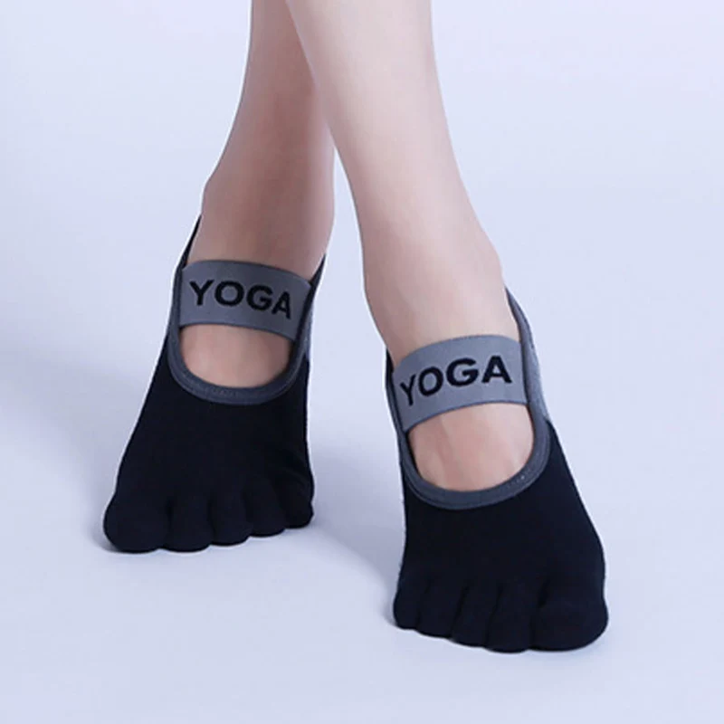 Olivenorma Premium Strick-Fünf-Finger-Socken mit rutschfester Silikonsohle für Balanceunterstützung, atmungsaktiv und flexibel – ideal für Indoor-Sport, Workout und Yoga.
