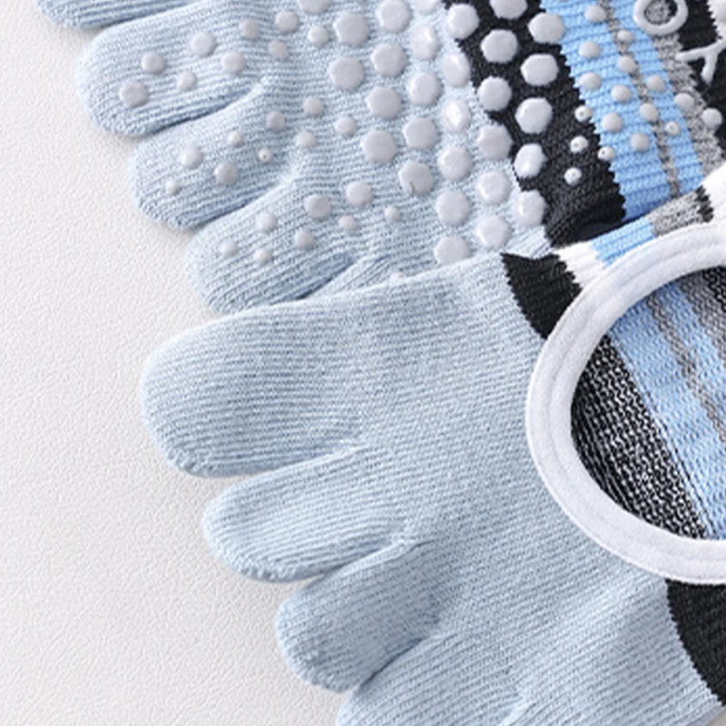 Olivenorma Silikon-Socken für den ganzen Fuß – Geräuschlos, rutschfest, stabil, druckentlastend, atmungsaktiv – Trainingssocken für Damen (Yoga)
