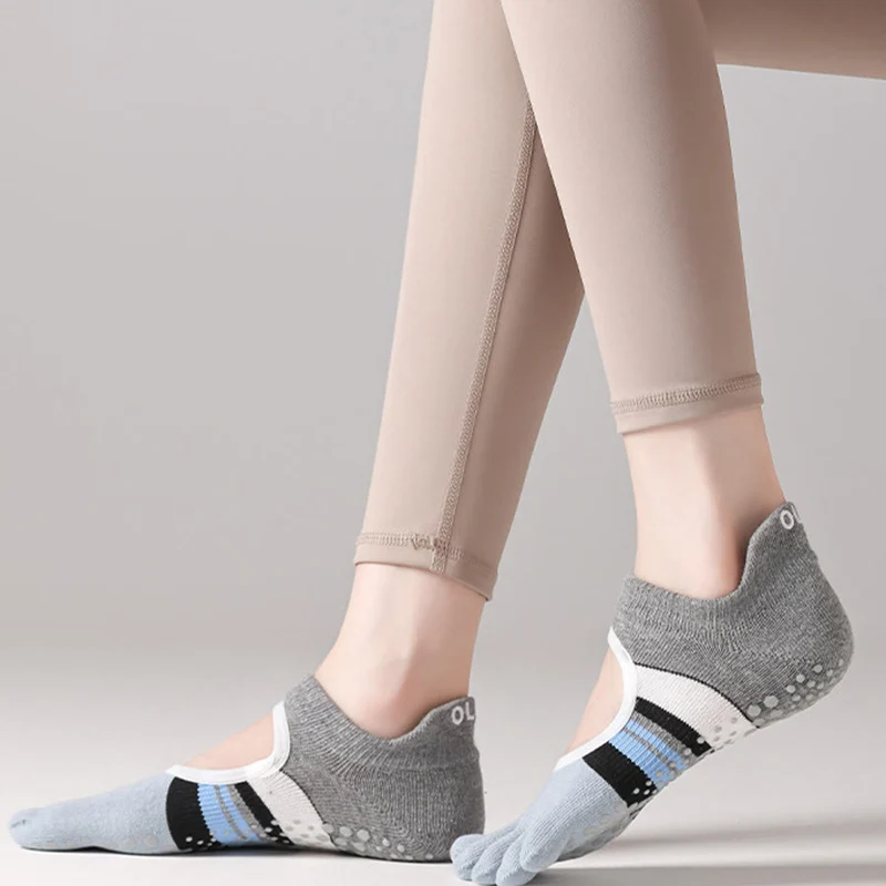 Olivenorma Silikon-Socken für den ganzen Fuß – Geräuschlos, rutschfest, stabil, druckentlastend, atmungsaktiv – Trainingssocken für Damen (Yoga)
